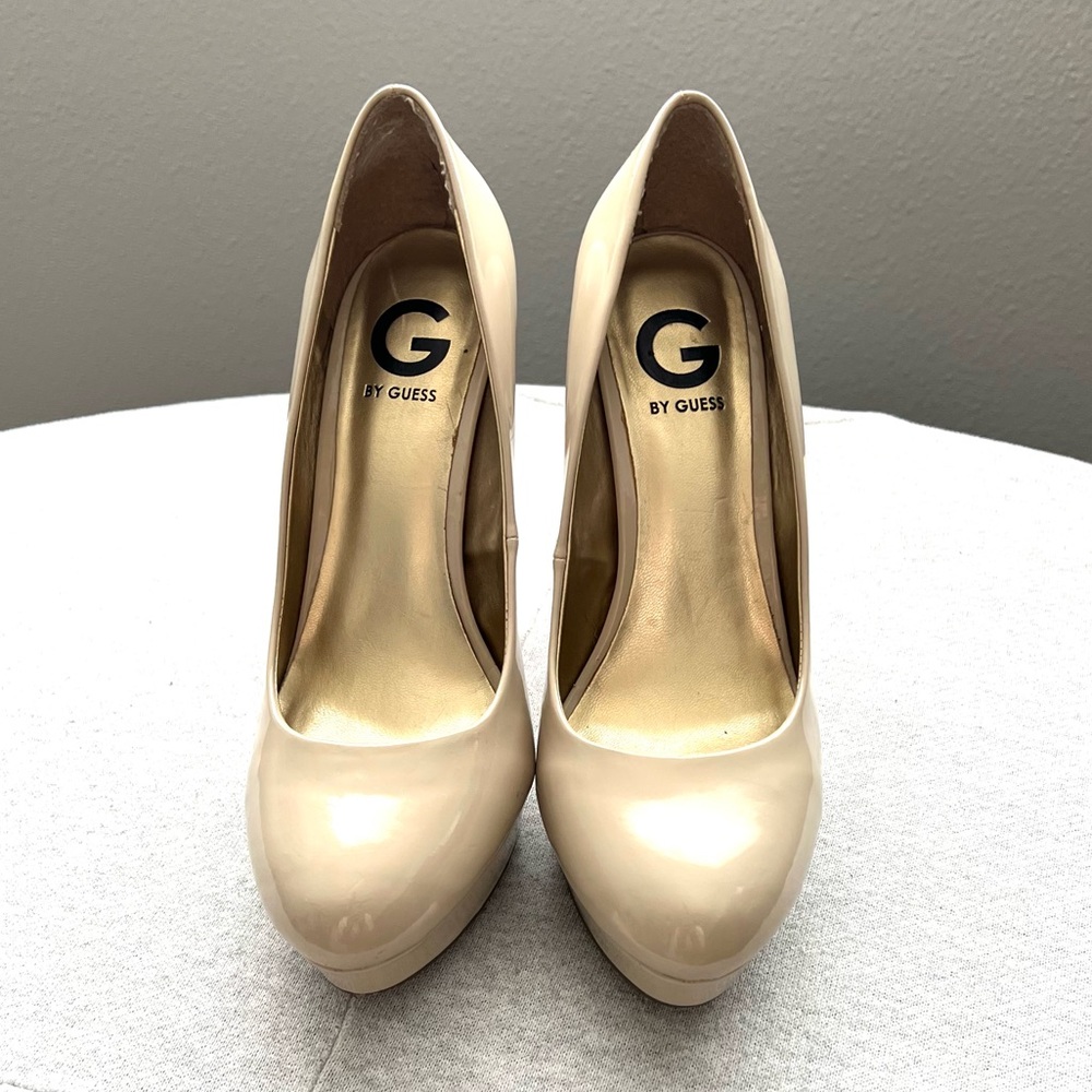 GUESS PUMP HEELS - Picture 3 of 4